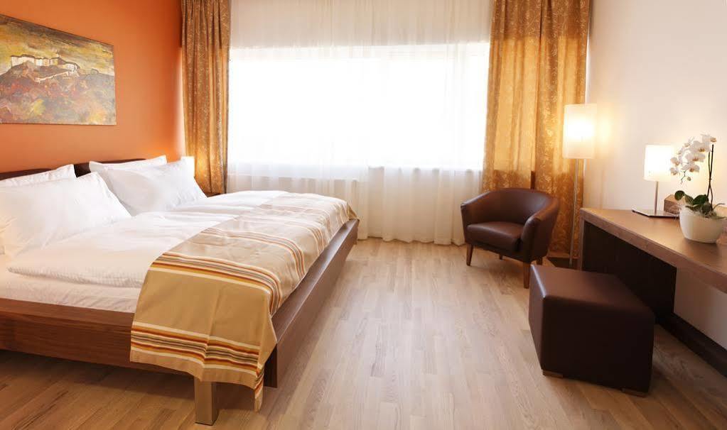 Hotel Lava Inn - 24 H Check-In - Naehe Lkh, Landeskrankenhaus, Feldbach Екстер'єр фото